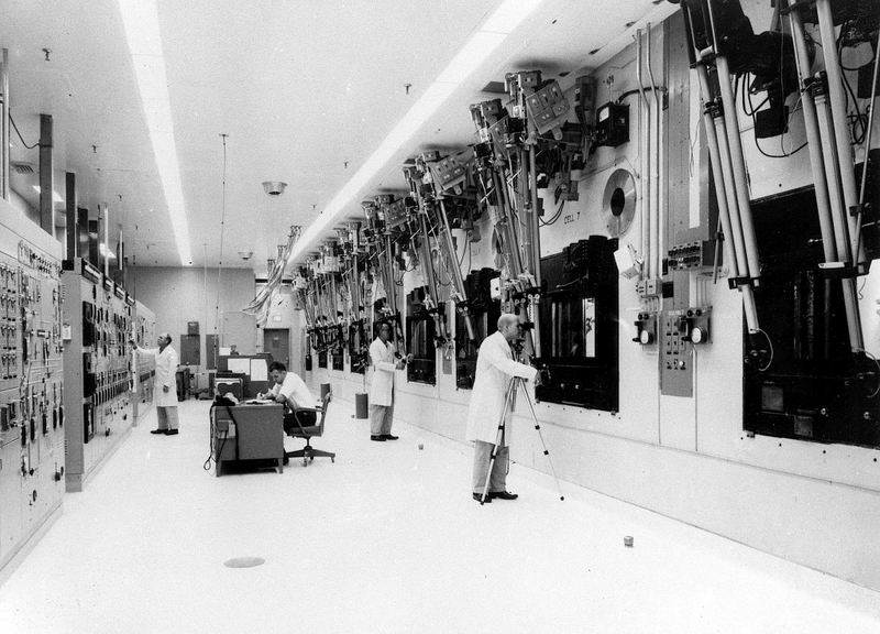 Illustration for article titled How the Atomic Age Gave Us Robot Surgeons
